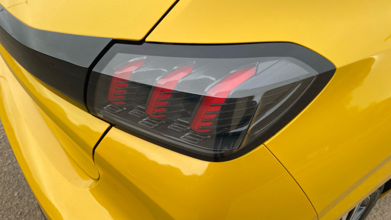 Peugeot 208 1.2 PureTech 100 Allure Premium + 5dr Petrol Hatchback